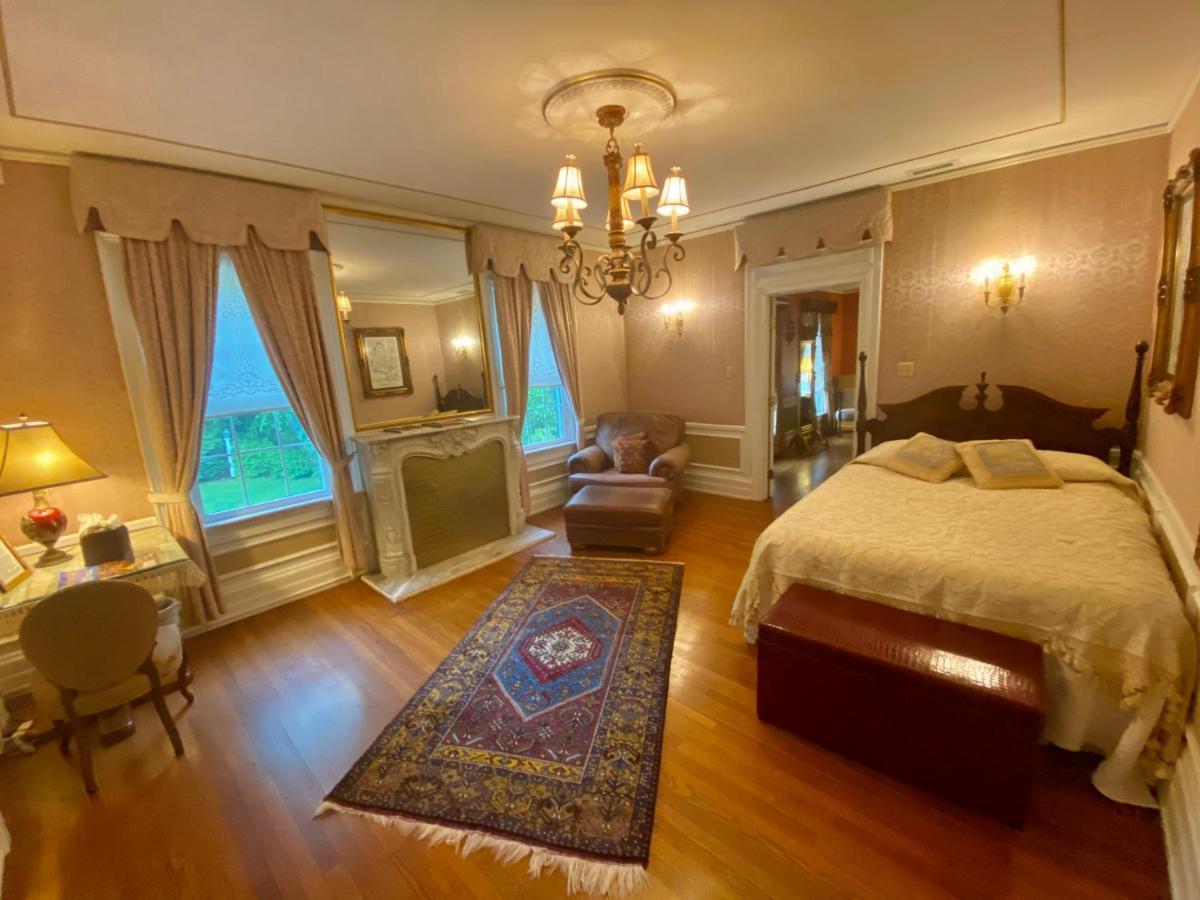 The Melange Inn Хендерсонвилл Экстерьер фото